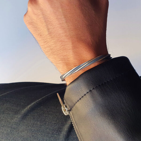 Bracelet strié 5mm patiné noir – Image 3